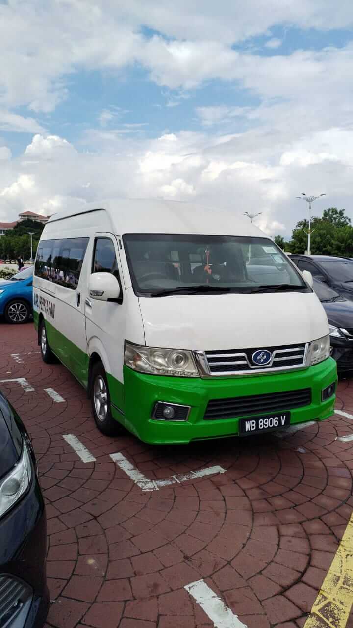 14-seater van (4)