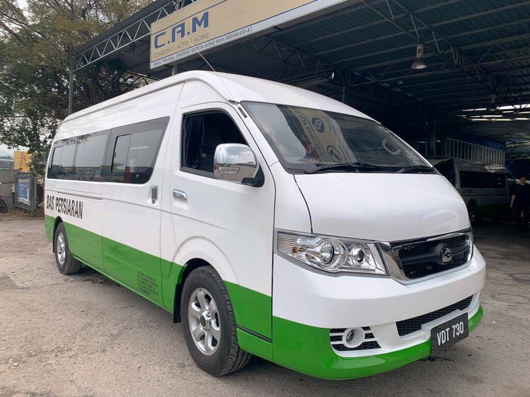 17 seater van (4)